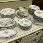 879 2588 DINNERWARE